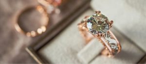 bijoux or rose