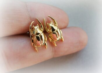 Scarab Gold Beetle Earrings - Insect Studs - Solid Brass Gold Plated - Unisex Men studs - Tiny Cartilage Earring