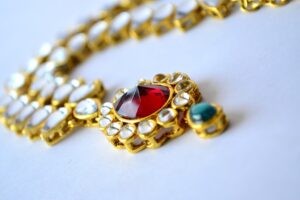 necklace-390378_1280
